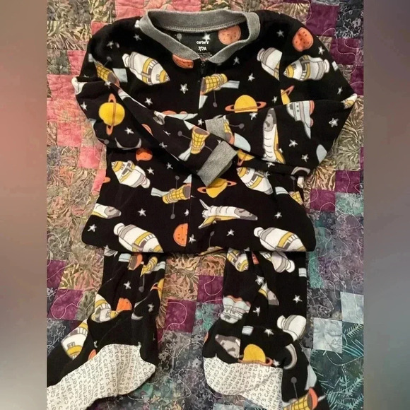 Carter's Other - Sleeper Size 7-Rocket